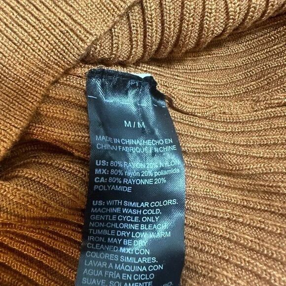 White House Black Market Brown V-Neck Sweater - Picture 10 of 10